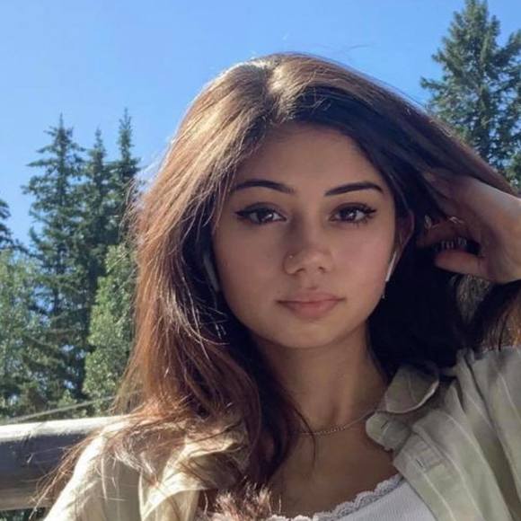 Meet your Posher, Krishna priya - Picture 1 of 1